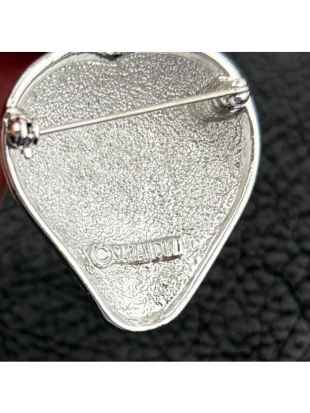 Strawberry Ice brooch Pin 1968 Sarah Coventry textured silver tone - Picture 3 of 6